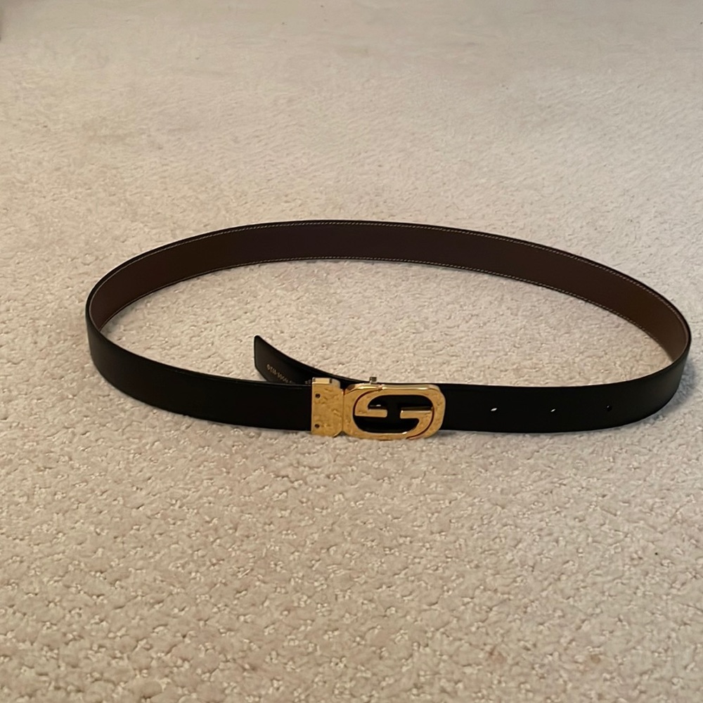 Gucci reversible belt